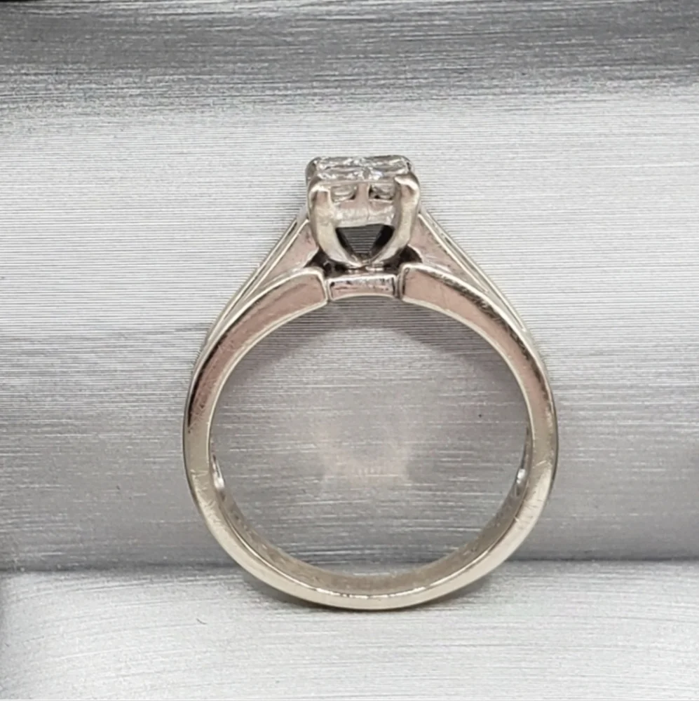 14k Solid White Gold Genuine Diamond Ring